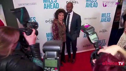 Exclu Vidéo : Dr Dre et sa femme à l'avant première de Miles Ahead !