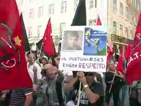Les Portugais reprennent la rue contre une rigueur toujours plus sévère