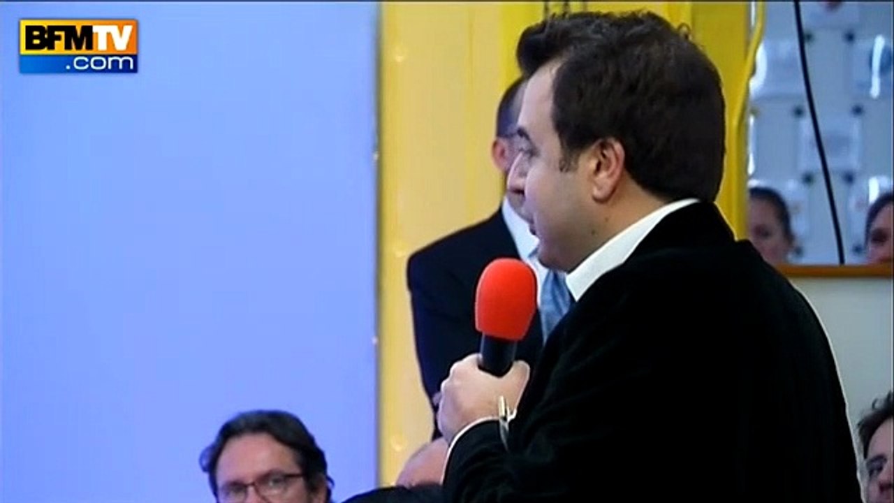 François Hollande fait un câlin à Carlos Diaz