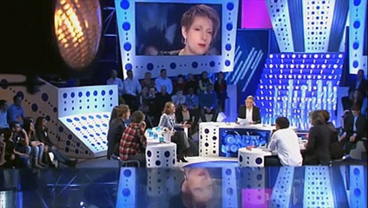 Fabrice Eboué conseille à Ségolène Royal de "chier à la gueule" du PS