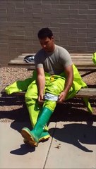 Des litres de transpiration dans des bottes