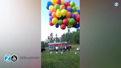 Digne de 'Là-haut', il s'envole accroché à des ballons