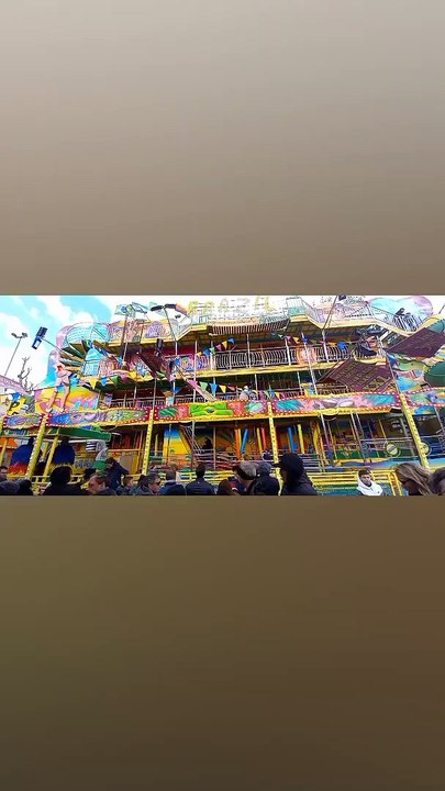 Fête Foraine   Foire des Rameaux de Grenoble 2023  #france #2023 #grenoble #foire #ambiance  (57)