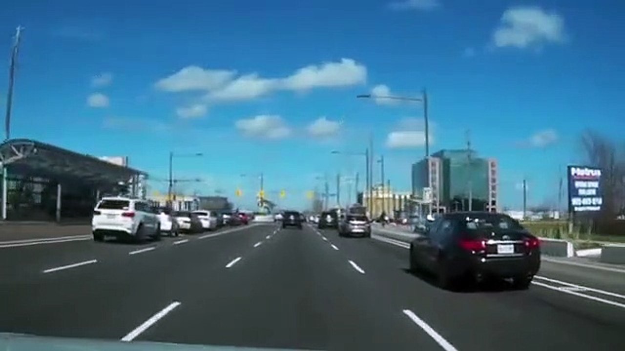 Météorite ? Une boule de feu file dans le ciel de Toronto !