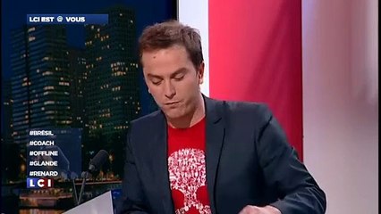 Record du monde de dominos avec des livres