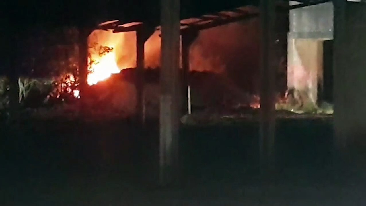 Incêndio em entulhos mobiliza Bombeiros ao Parque São Paulo