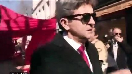 Jean-Luc Mélenchon traite un journaliste de "crétin" et de "vermine"