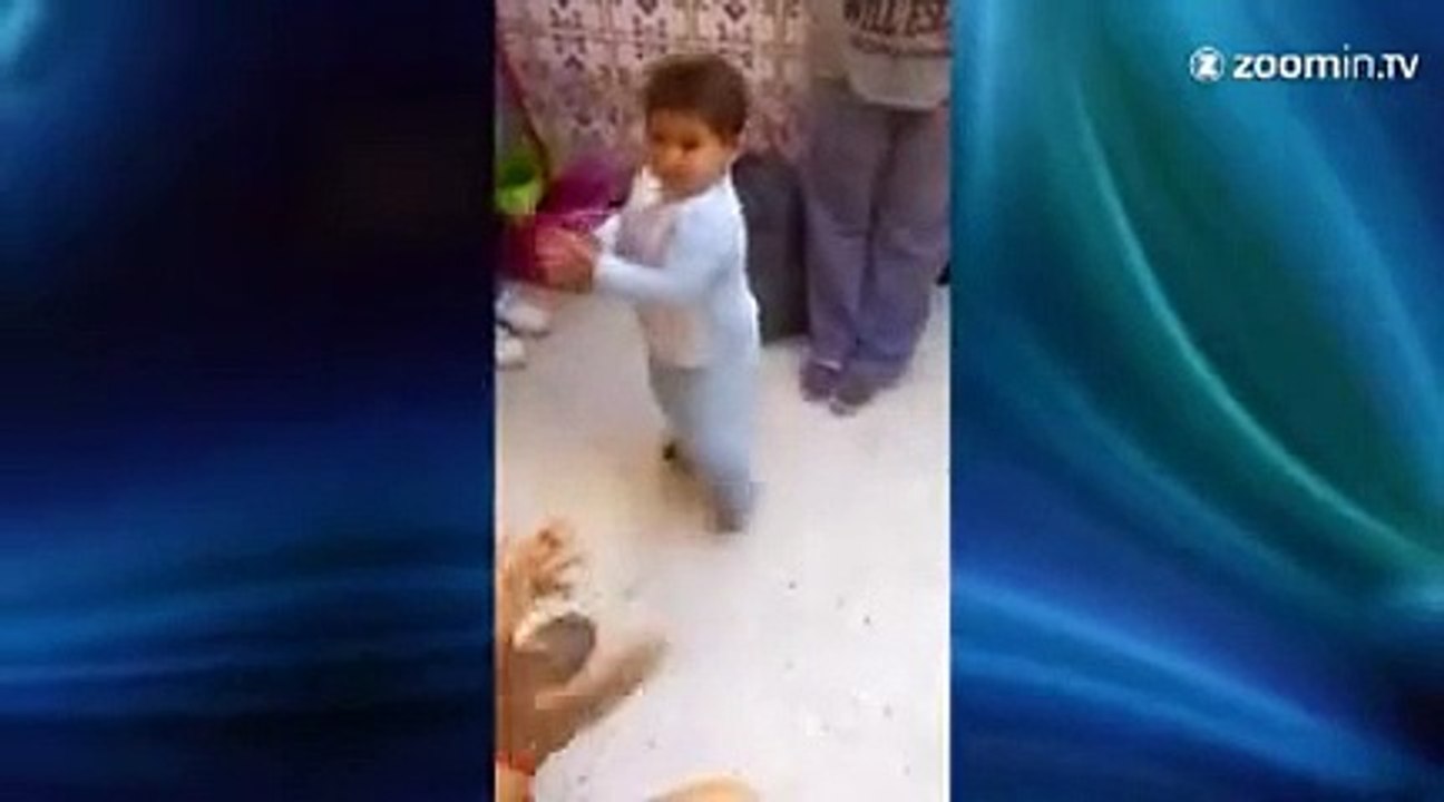 Un bébé, prince du flamenco!