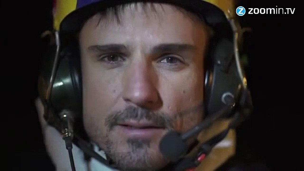 Minute évasion : des aurores boréales en parapente