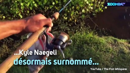 L'homme qui murmure... aux poissons !