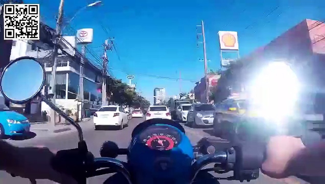 Thaïlande : une étrange boule de feu traverse le ciel