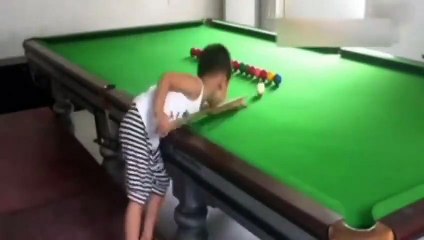 Wan Wuka, prodige du billard à seulement 3 ans