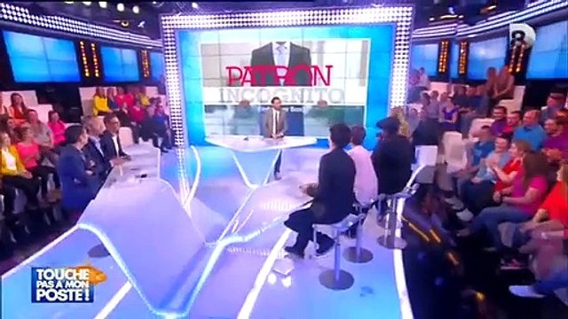 Enora Malagré montre (encore) sa culotte dans Touche pas à mon poste