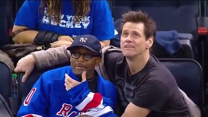 Jim Carrey et Spike Lee font les pitres lors d'un match de hockey