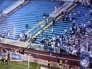 Brésil : de très violents affrontements entres supporters dans un stade