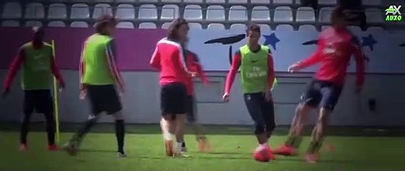 Zlatan Ibrahimovic humilie Marquinhos avec un dribble incroyable