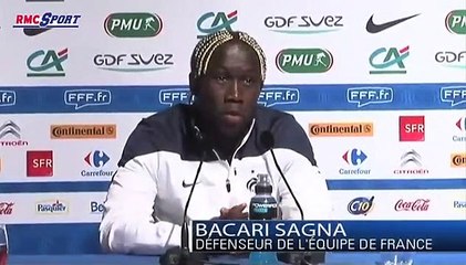 Bacary Sagna a "les épaules sur la tête"