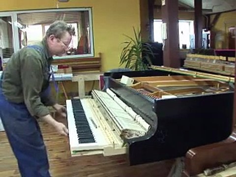 Une ville de Pologne redonne une nouvelle vie aux vieux pianos d'Europe
