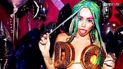 Mais que fait Pamela Anderson avec Miley Cyrus ?