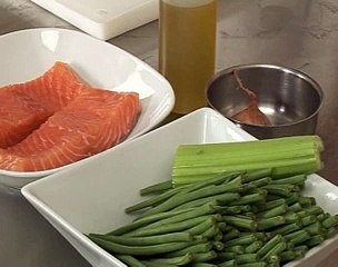 Pavé de saumon à l'unilatérale, étuvée de haricots verts