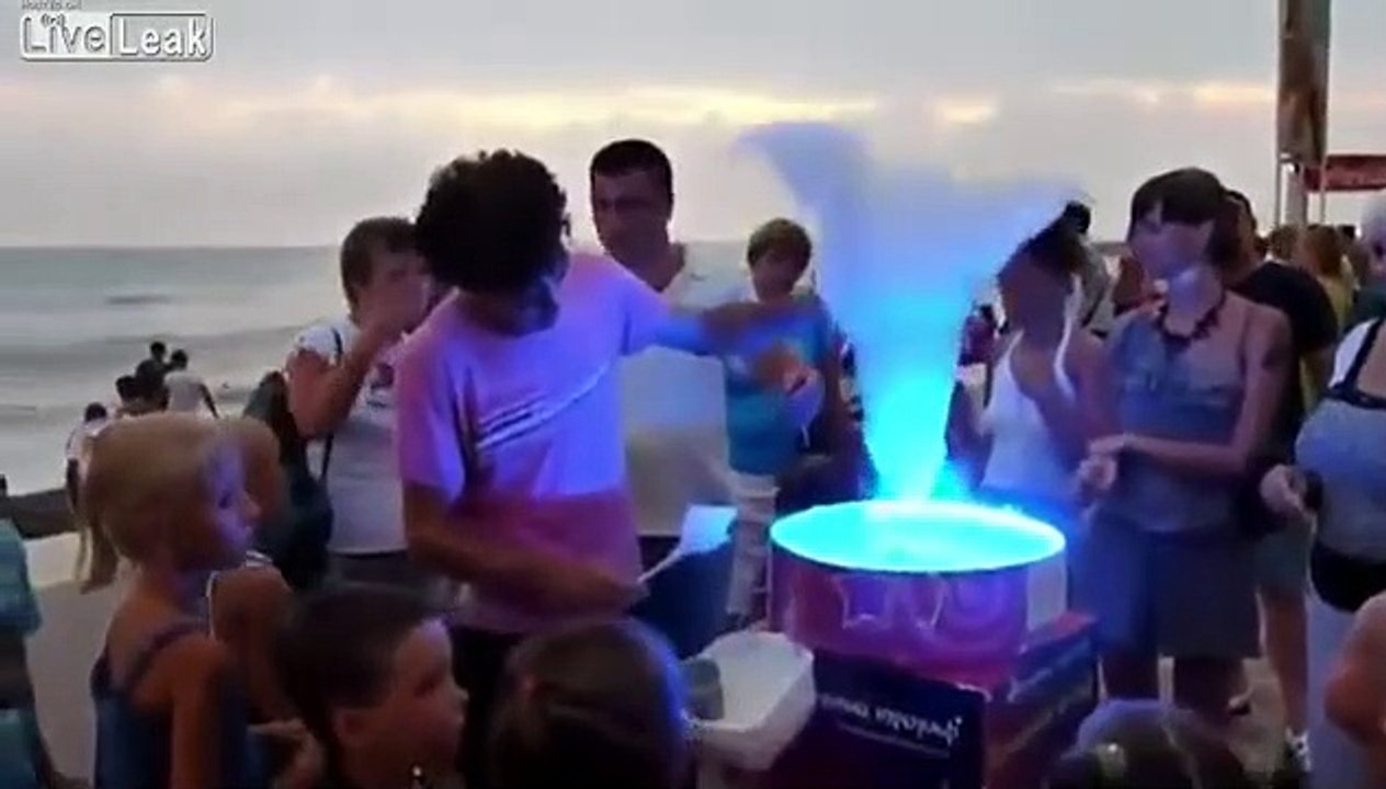 Faire de la barbe à papa, c'est un art !
