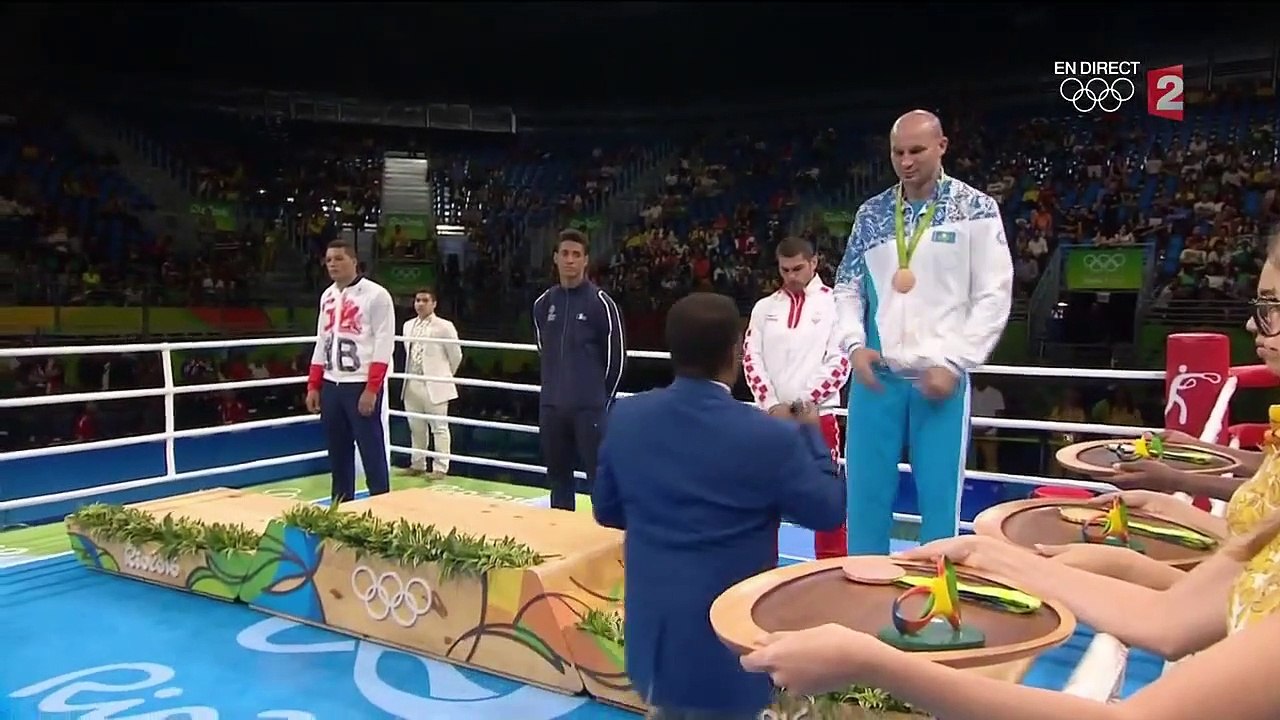 JO 2016 : Laurent Luyat recadré en direct après une remarque sur les boxeurs français
