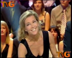 Quand la sexy Claire Chazal danse