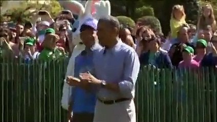 Obama et un lapin lancent la course à l’œuf de Pâques