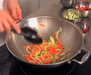 Sauter les légumes au wok