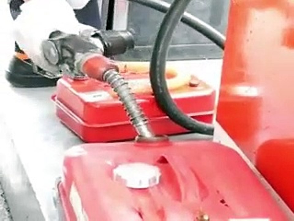 Japon: les travaux reprennent à la centrale de Fukushima, la radioactivité s'étend