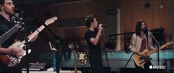 Taylor Swift : après Katy Perry, Harry Styles lui répond en chanson !