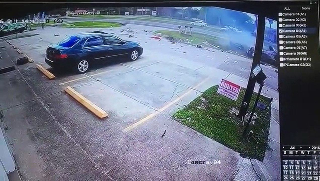 Un conducteur survit miraculeusement à un impressionnant accident