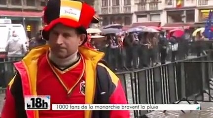 Le couple royal salue la foule à Bruxelles