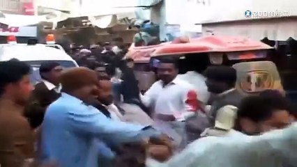 Pakistan : 40 morts dans une attaque terroriste