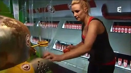 L'astuce sexy d'Elodie Gossuin dans Fort Boyard
