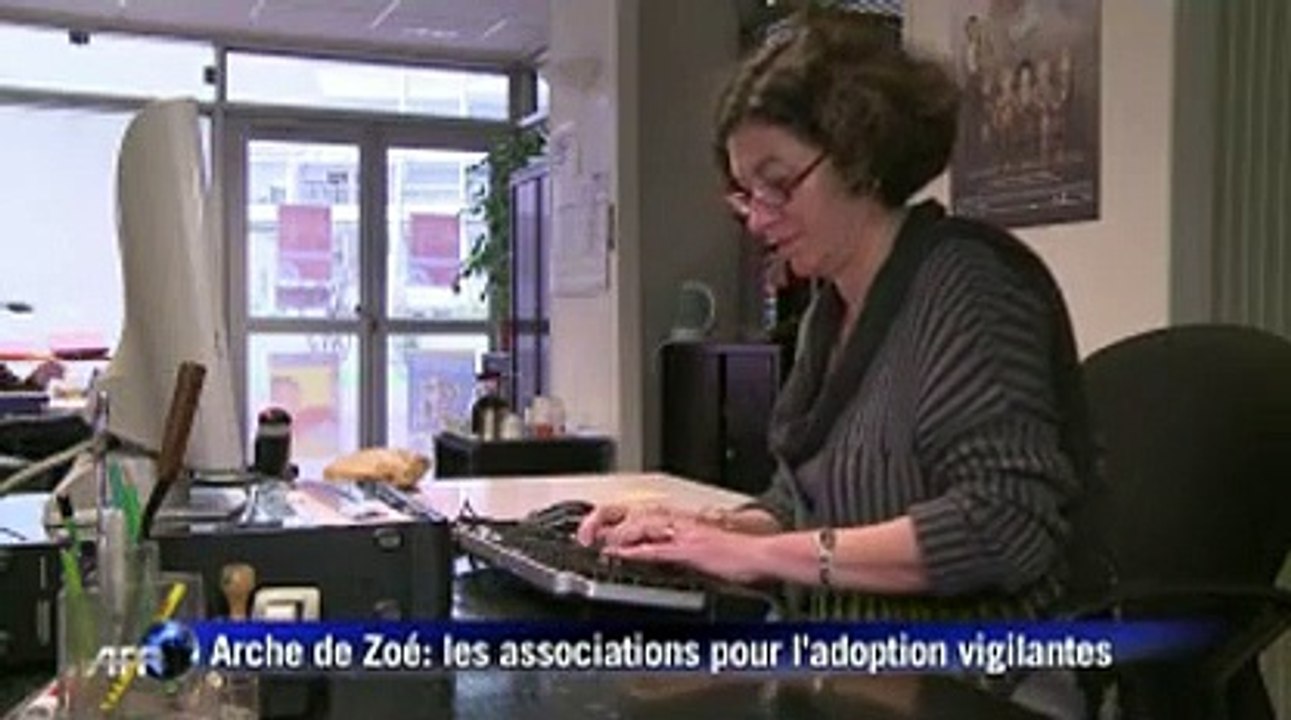 "Orphelins" du Tchad: les membres de l'Arche de Zoé jugés à Paris