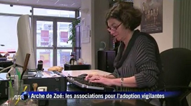 Orphelins du Tchad: les membres de l'Arche de Zoé jugés à Paris