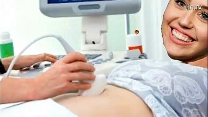 Un drôle de bébé pour Miley Cyrus