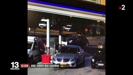 Un homme roué de coups à une station service devant des témoins passifs : la vidéo choc