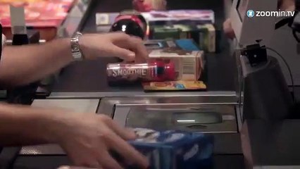 Flashmob: 'Jingle Bells' remixé par des caissières!