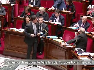 Déchéance de nationalité: Valls à la recherche d'une sortie de crise