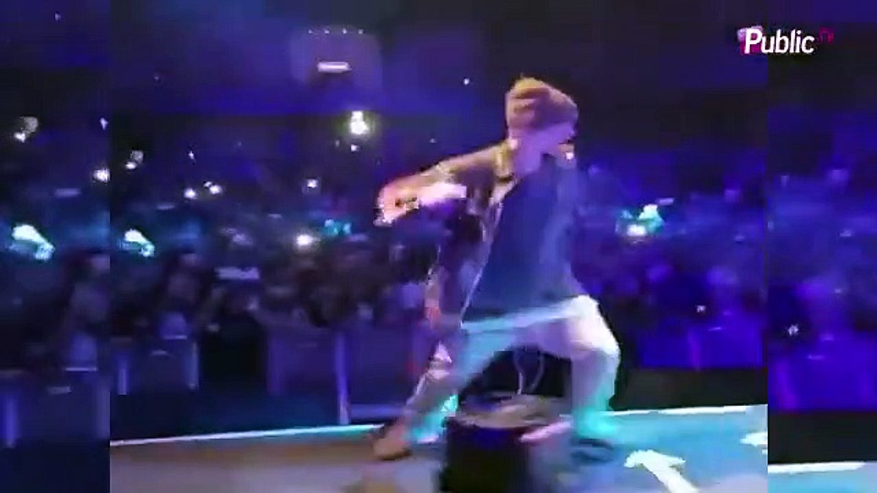 Vidéo : Justin Bieber : En mode “tranquille” avec sa guitare au coin du feu !