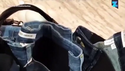 Khloe K. pose topless pour sa ligne de vêtements