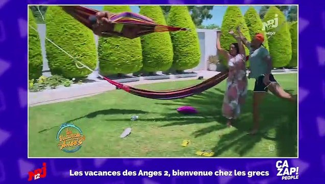 Nouvelle Star : Nathalie Noen­nec touche les fesses d'un candidat en kilt !