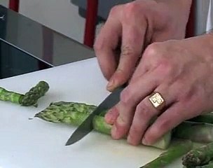 Crème d'asperges chaudes
