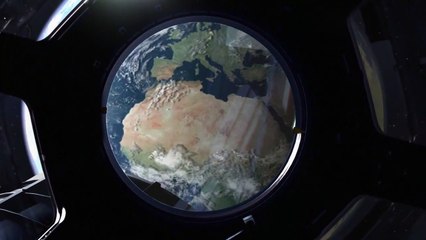 La méthode grandiose de cette jeune fille pour envoyer un message à son père... dans l'espace !