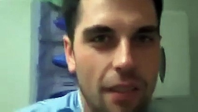 Comment enlever une bague coincée sur son doigt