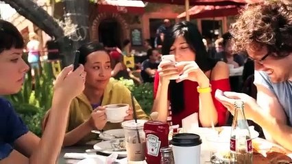 Exclu Vidéo : Anne de Valors : Tuto Apple !