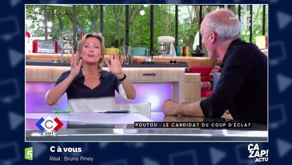 Femens évacuées, irruptions sur scène... Le meeting mouvementé de Marine Le Pen à Paris
