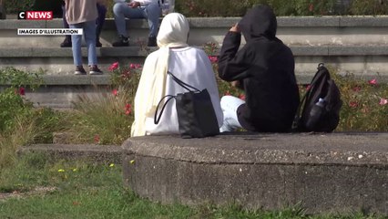 Les pro-abayas s'organisent